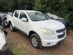 SUCATAChevrolet S10 2013 2.8 Ls Cab. Dupla 4x4 4p  PARA RETIRADA DE PEÇAS