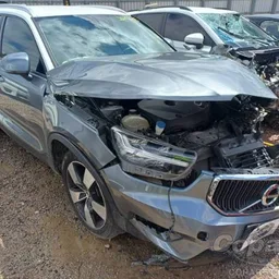 SUCATA Volvo XC40 2018 2.0 T5 Momentum Awd 5p PARA RETIRADA DE PEÇAS